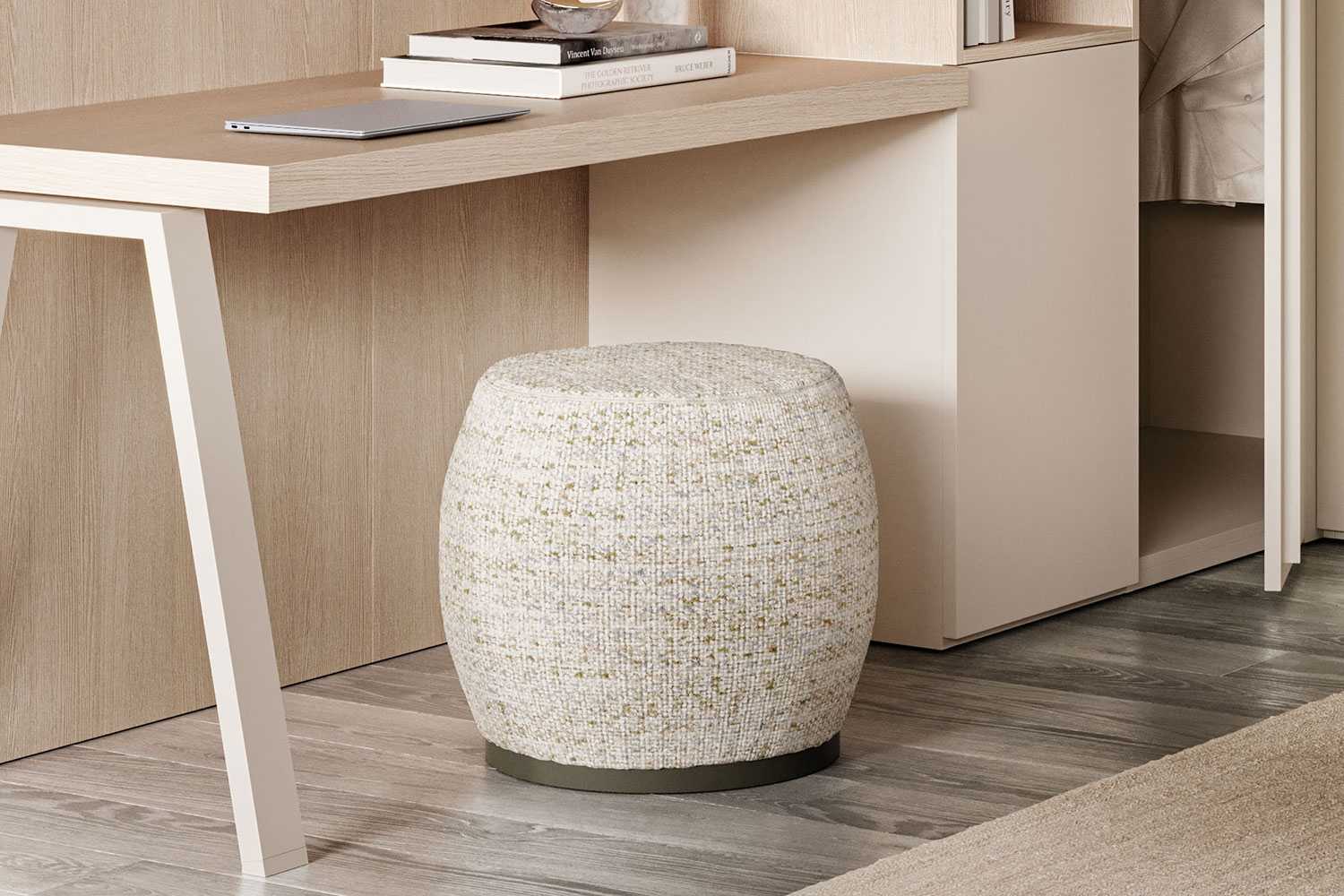 Pouf in tessuto per la scrivania​ Rubrick 