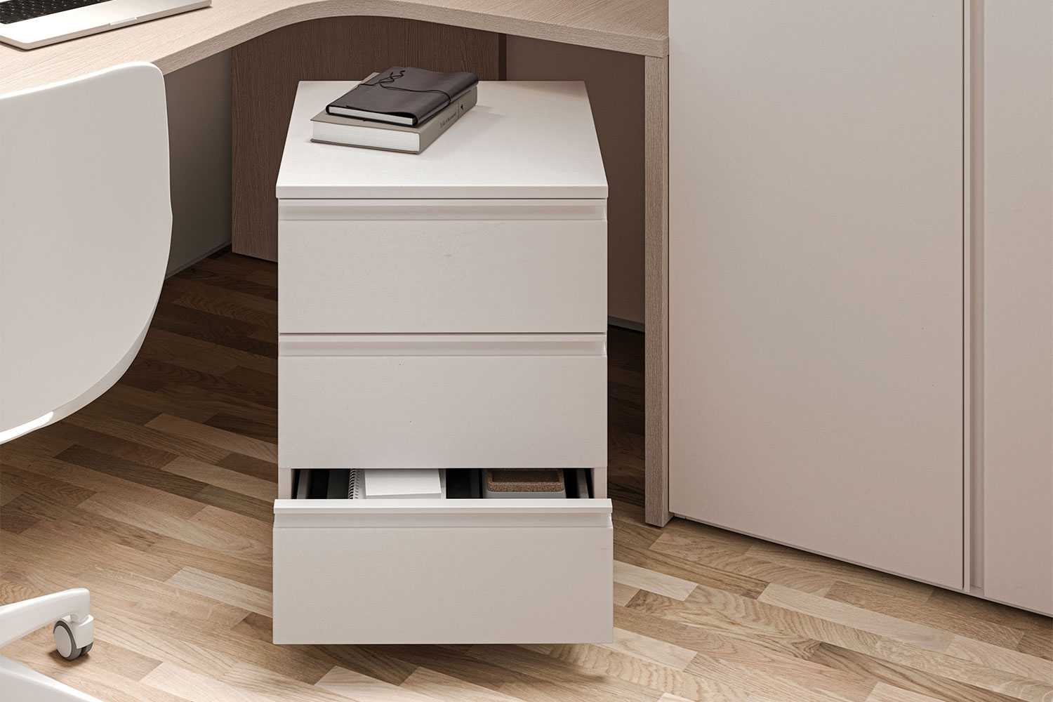 Blade Chest of Drawers