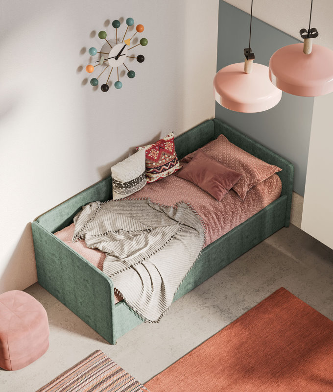 Cameretta con un letto-divanetto addossato a un angolo